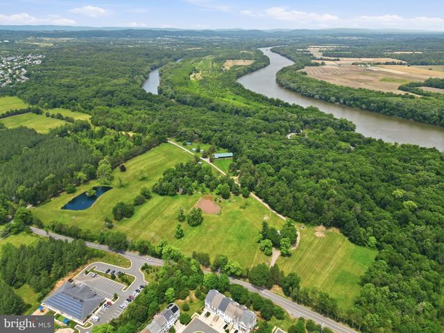 42990 MILL RACE TER, Leesburg, VA 20176