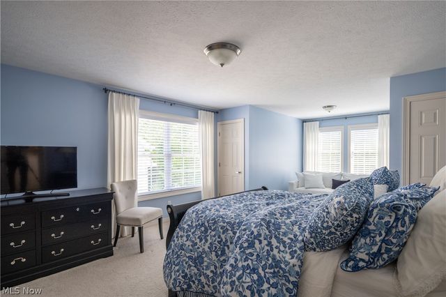 285 Burwick Road, Highland Heights, OH 44143