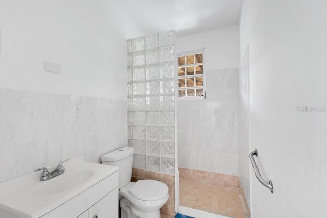 . SR 165 KM 8.5 SECTOR EL WINCHE, Toa Alta, PR 00953