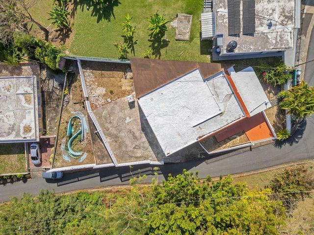 . SR 165 KM 8.5 SECTOR EL WINCHE, Toa Alta, PR 00953