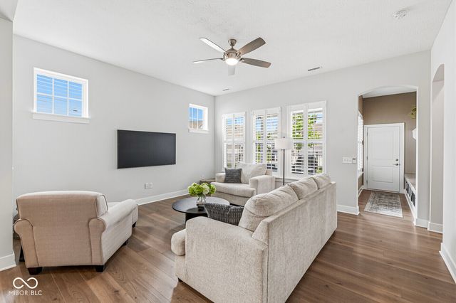 1930 Ponsonby Drive, Westfield, IN 46074