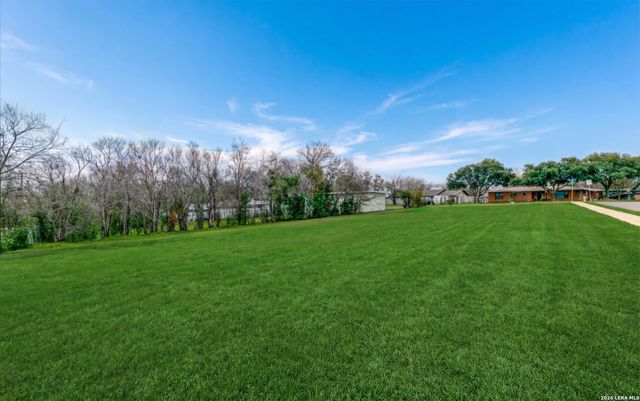 103 BLAKELEY DR, San Antonio, TX 78209