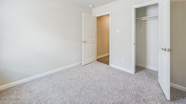 111 Lake Oak Drive, Lafayette, LA 70507