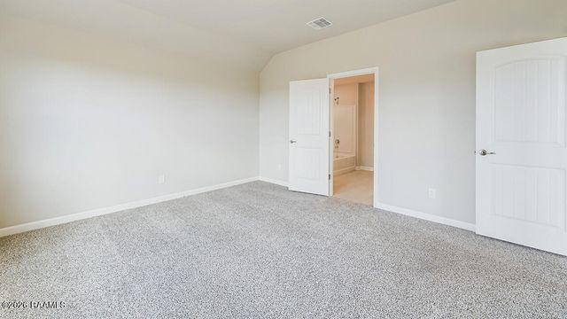 111 Lake Oak Drive, Lafayette, LA 70507