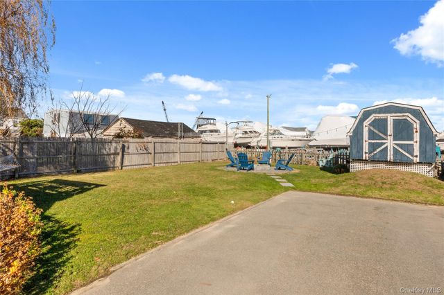 125 Ocean Avenue, Bay Shore, NY 11706