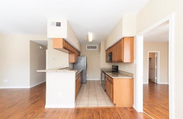 1881 Bering Drive 39, Houston, TX 77057