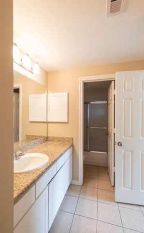 1881 Bering Drive 39, Houston, TX 77057