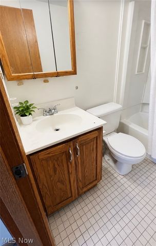 25735 Lorain Road 224, North Olmsted, OH 44070