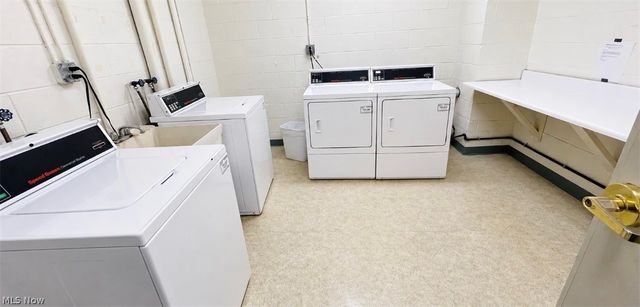 25735 Lorain Road 224, North Olmsted, OH 44070
