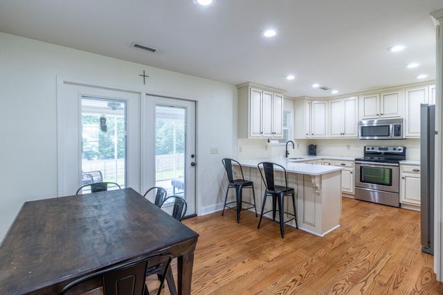 11418 Spring Street, Soddy Daisy, TN 37379