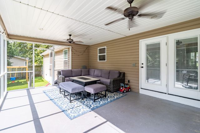 11418 Spring Street, Soddy Daisy, TN 37379