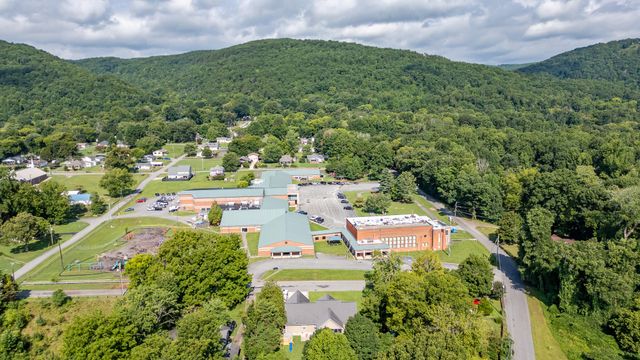11418 Spring Street, Soddy Daisy, TN 37379