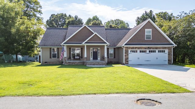 11418 Spring Street, Soddy Daisy, TN 37379