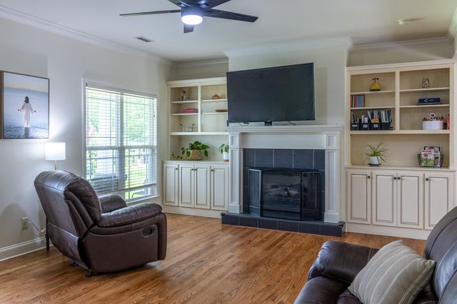 11418 Spring Street, Soddy Daisy, TN 37379