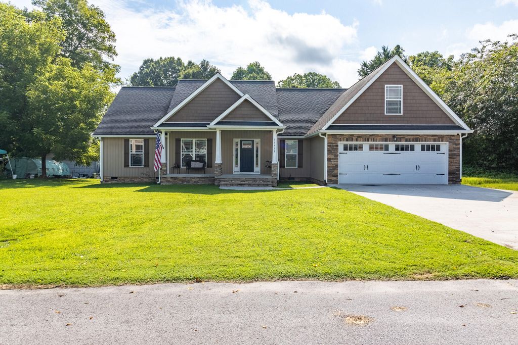 11418 Spring Street, Soddy Daisy, TN 37379