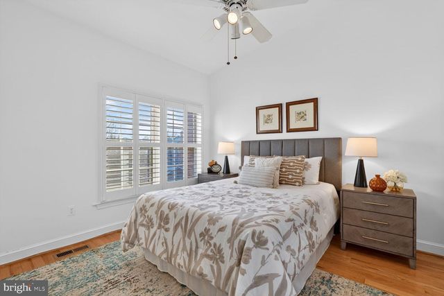 3540 RESERVOIR RD NW, Washington, DC 20007