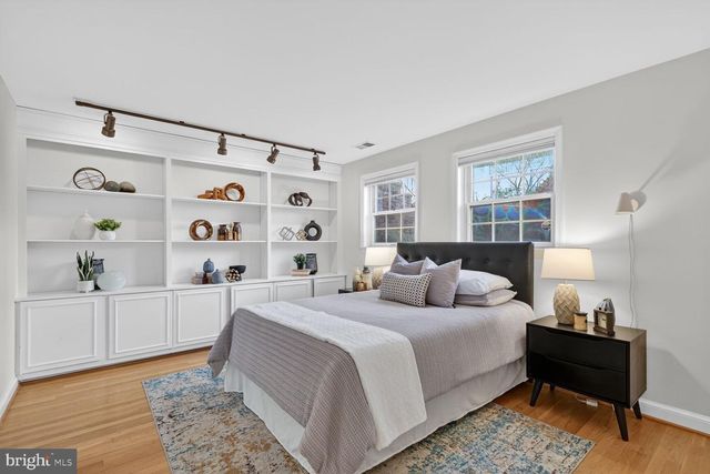 3540 RESERVOIR RD NW, Washington, DC 20007