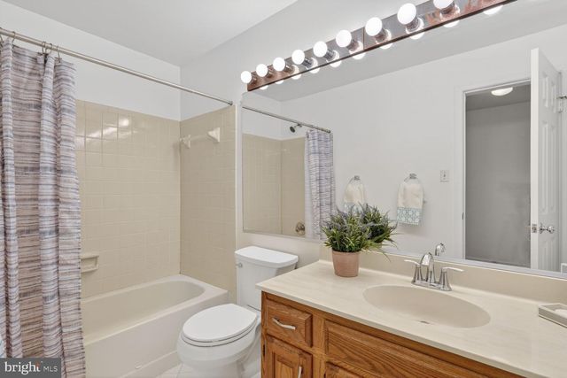 3540 RESERVOIR RD NW, Washington, DC 20007