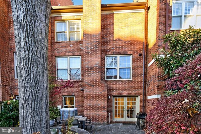 3540 RESERVOIR RD NW, Washington, DC 20007