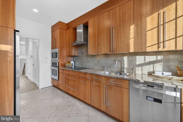 3540 RESERVOIR RD NW, Washington, DC 20007