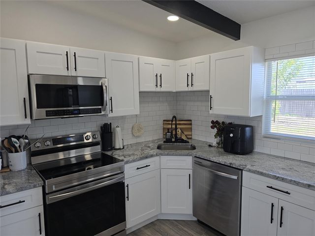 4301 W WISCONSIN AVENUE, Tampa, FL 33616