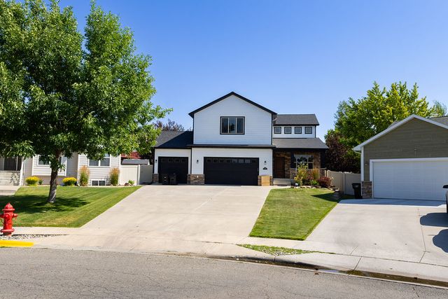 3015 Cove Creek Circle, Billings, MT 59106