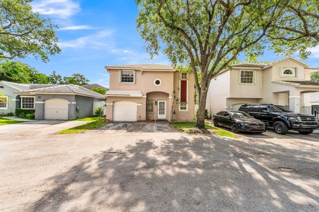 9855 NW 2nd Court, Plantation, FL 33324
