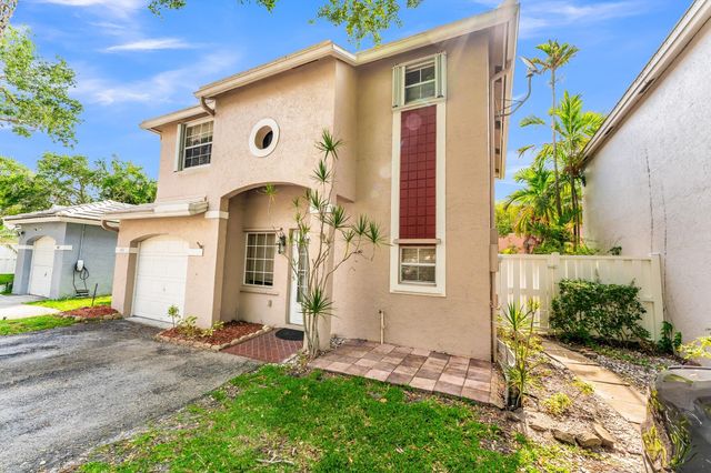 9855 NW 2nd Court, Plantation, FL 33324