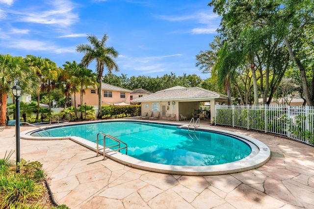9855 NW 2nd Court, Plantation, FL 33324