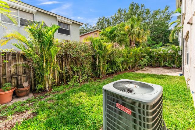 9855 NW 2nd Court, Plantation, FL 33324