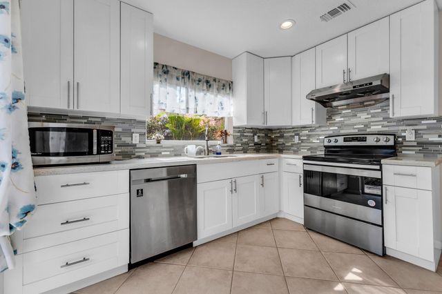 9855 NW 2nd Court, Plantation, FL 33324