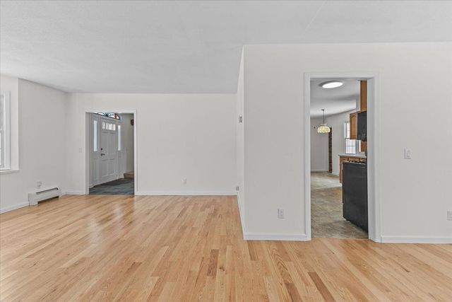 23 Birchwood Lane, Burlington, VT 05408