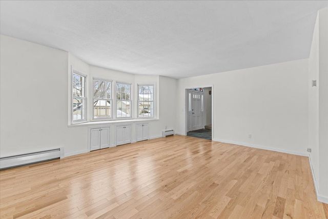 23 Birchwood Lane, Burlington, VT 05408