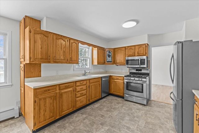 23 Birchwood Lane, Burlington, VT 05408