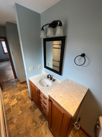 23 Birchwood Lane, Burlington, VT 05408