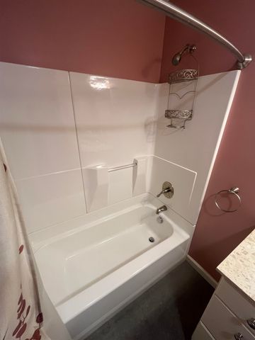 23 Birchwood Lane, Burlington, VT 05408