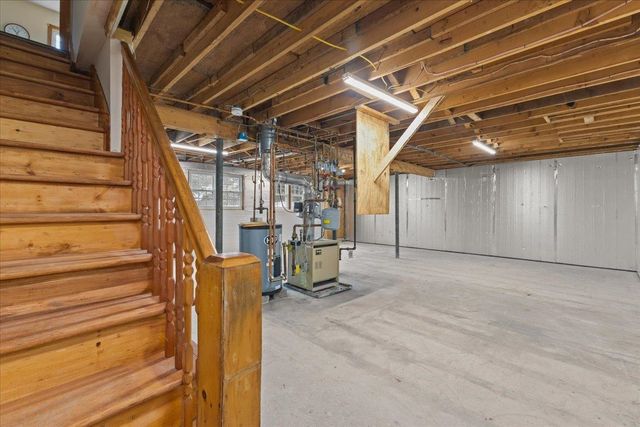 23 Birchwood Lane, Burlington, VT 05408