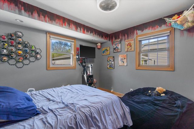 8613 Ohio AVENUE, Milwaukee, WI 53227