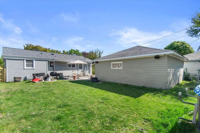 8613 Ohio AVENUE, Milwaukee, WI 53227
