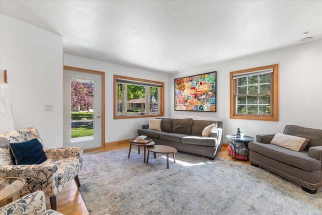 8613 Ohio AVENUE, Milwaukee, WI 53227