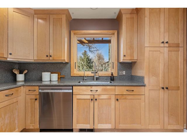 1152 Orange Pl, Boulder, CO 80304