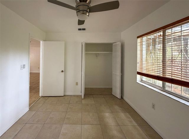 1048 SW 6TH DRIVE B, Gainesville, FL 32601