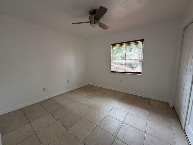 1048 SW 6TH DRIVE B, Gainesville, FL 32601