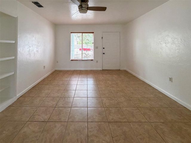 1048 SW 6TH DRIVE B, Gainesville, FL 32601