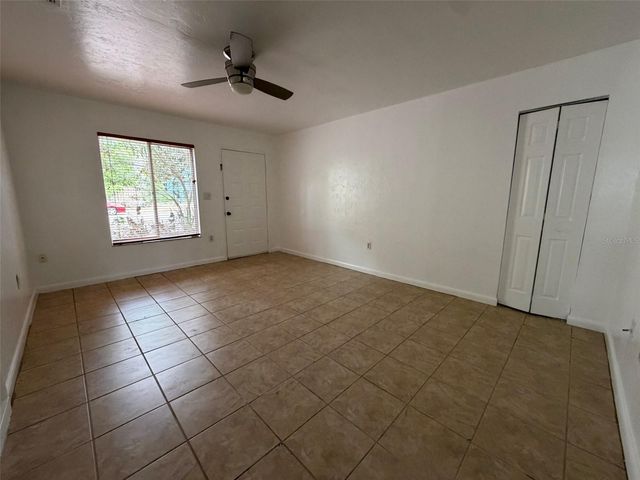 1048 SW 6TH DRIVE B, Gainesville, FL 32601
