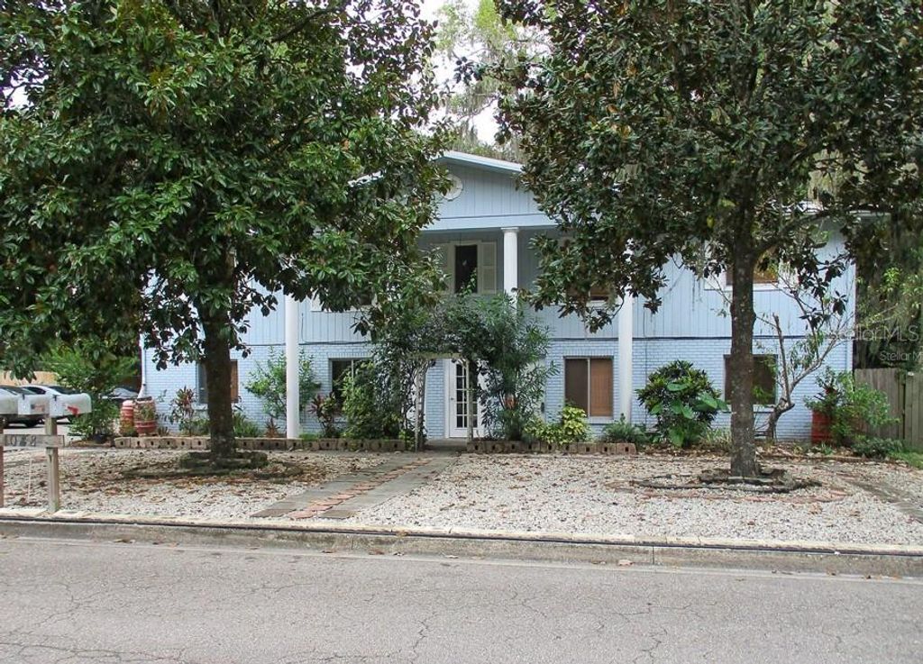 1048 SW 6TH DRIVE B, Gainesville, FL 32601