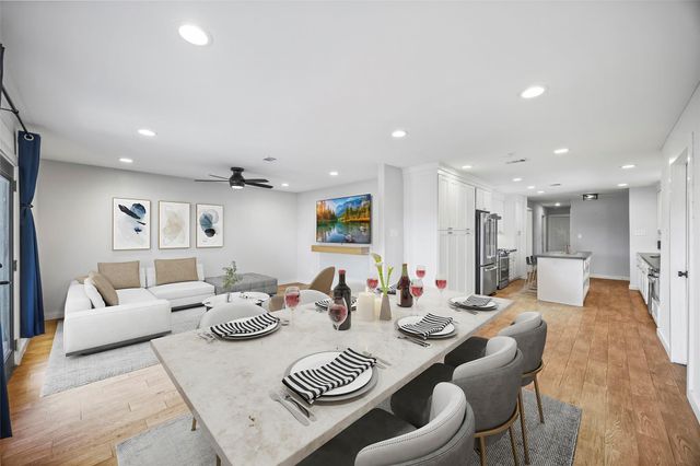 9715 Greenwillow Street, Houston, TX 77096