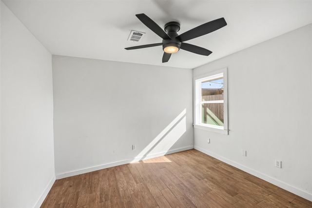 9715 Greenwillow Street, Houston, TX 77096