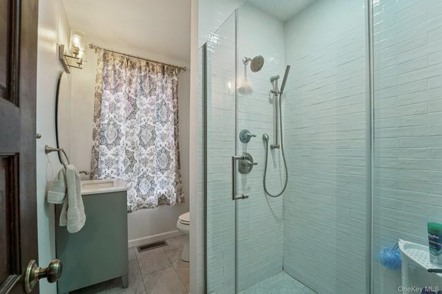 76 E Maple Avenue, Suffern, NY 10901