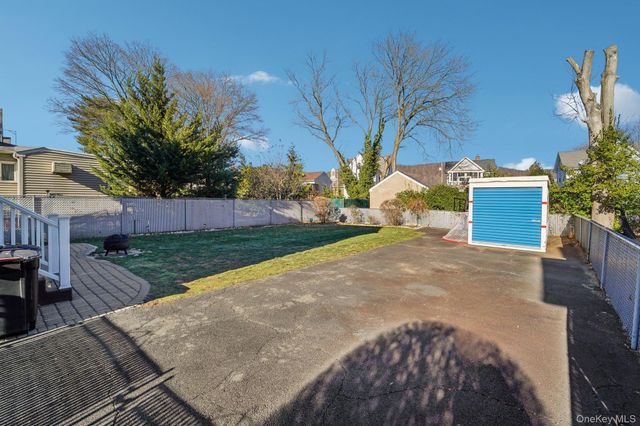 76 E Maple Avenue, Suffern, NY 10901